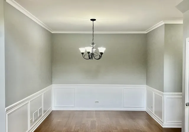 Photo 4 of Condo for sale at 731 S Jade Ln, Round Lake, IL 60073 | MLS# 12755381 | Listing updated on 2026-09-29