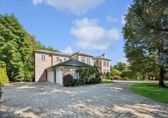 Photo 3 of Mansion for sale at 621 Sheridan Rd, Glencoe, IL 60022 | MLS# 12755405 | Listing updated on 2026-09-18
