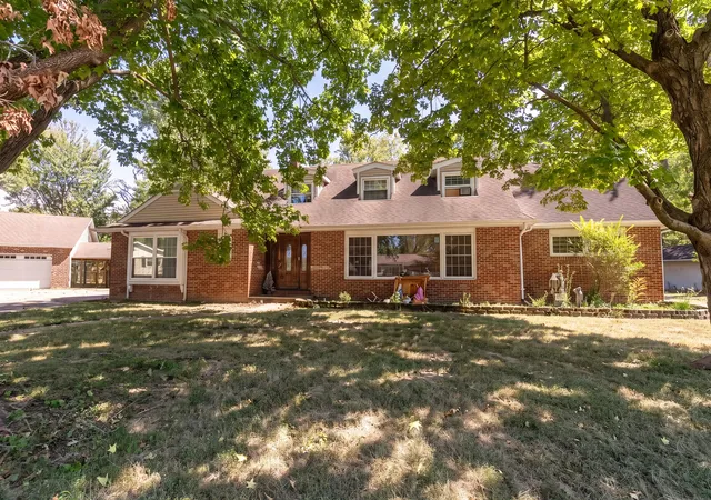 Photo 1 of Single family home for sale at 846 Bellview Pl, Herrin, IL 62948 | MLS# 12755434 | Listing updated on 2026-09-11