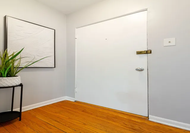 Photo 3 of Condo for sale at 626 W Waveland Ave #3B, Chicago, IL 60613 | MLS# 12755452 | Listing updated on 2026-09-16