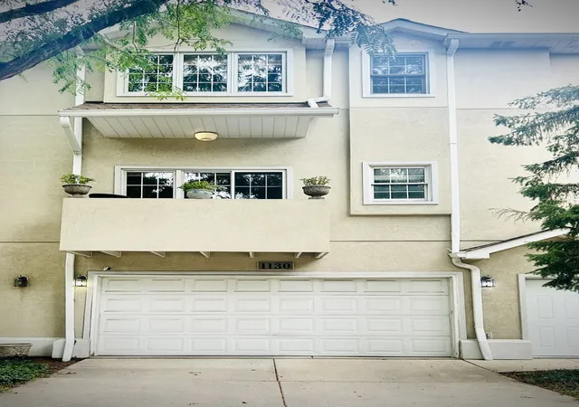 Photo 2 of Townhouse for sale at 1130 Schneider Ave, Oak Park, IL 60302 | MLS# 12755506 | Listing updated on 2026-09-15