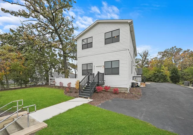 Photo 2 of Single family home for sale at 9771 W 143rd Street, Orland Park, IL 60462 | MLS# 12755600 | Listing updated on 2026-10-01