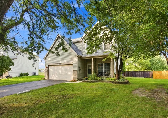Photo 3 of Single family home for sale at 1982 Westridge Ct, Romeoville, IL 60446 | MLS# 12755608 | Listing updated on 2026-09-11