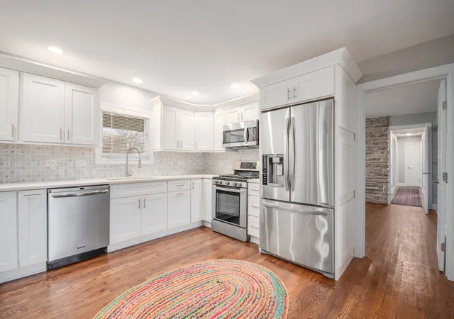 Photo 3 of Single family home for sale at 22w689 Elmwood Dr, Glen Ellyn, IL 60137 | MLS# 12755614 | Listing updated on 2026-09-15