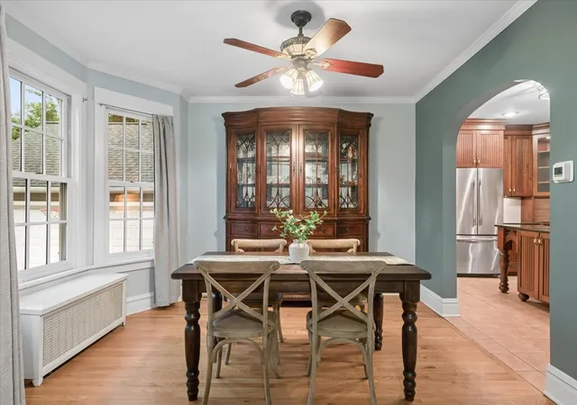 Photo 4 of Single family home for sale at 815 N Marion St, Oak Park, IL 60302 | MLS# 12755639 | Listing updated on 2026-10-07