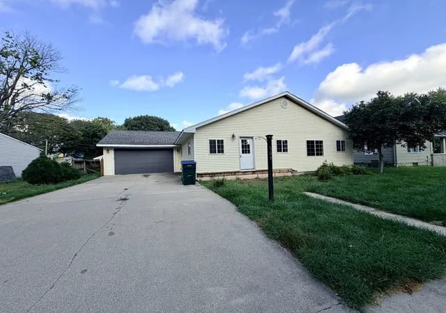 Photo 1 of Single family home for sale at 509 9th Avenue, Rock Falls, IL 61071 | MLS# 12755679 | Listing updated on 2026-09-29