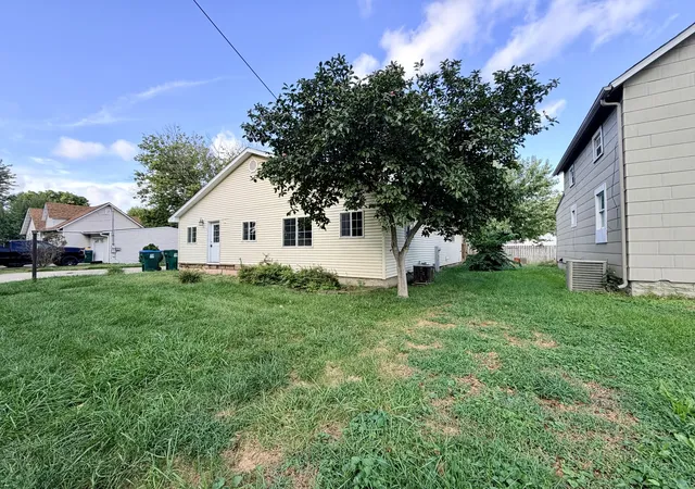 Photo 3 of Single family home for sale at 509 9th Avenue, Rock Falls, IL 61071 | MLS# 12755679 | Listing updated on 2026-09-29