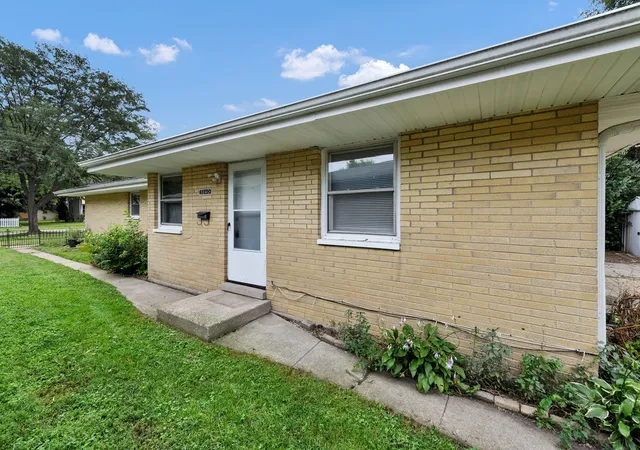 Photo 2 of Multi family home for sale at 3240 Elisha Ave, Zion, IL 60099 | MLS# 12755837 | Listing updated on 2026-09-15