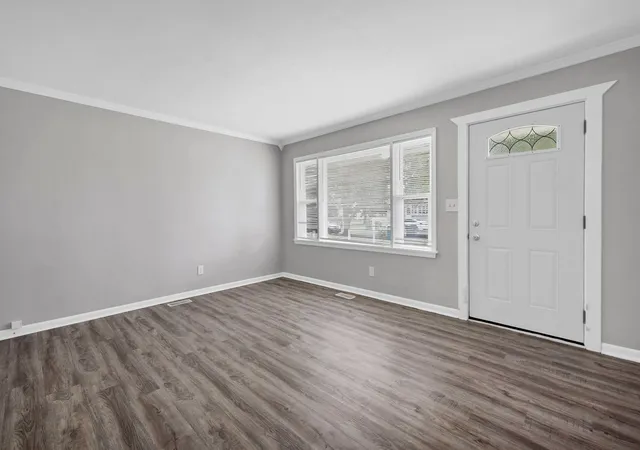 Photo 4 of House for sale at 3240 Elisha Ave, Zion, IL 60099 | MLS# 12755837 | Listing updated on 2026-09-15