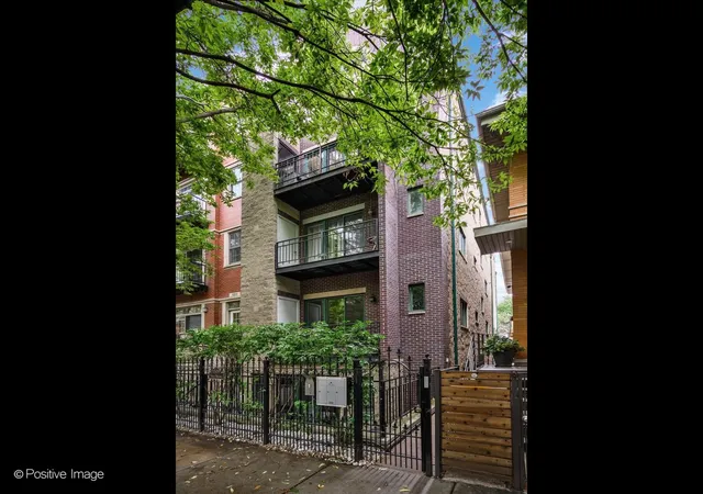 Photo 1 of Condo for sale at 1509 N Mohawk St #1, Chicago, IL 60610 | MLS# 12755939 | Listing updated on 2026-09-16