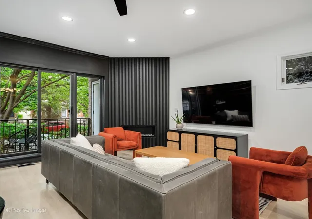 Photo 3 of Condo for sale at 1509 N Mohawk St #1, Chicago, IL 60610 | MLS# 12755939 | Listing updated on 2026-09-16