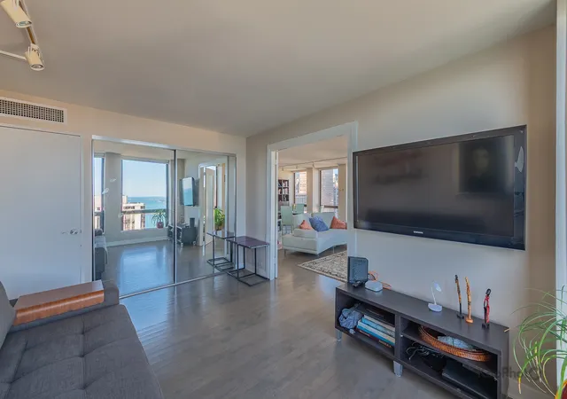 Photo 4 of Condo for sale at 260 E Chestnut St #3902, Chicago, IL 60611 | MLS# 12756107 | Listing updated on 2026-09-14