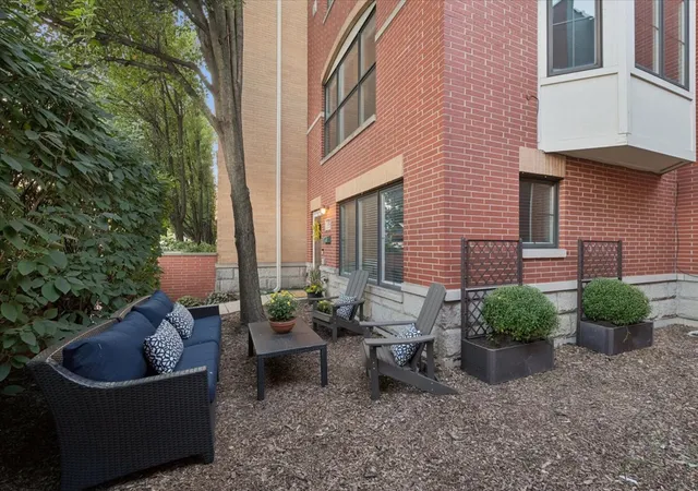 Photo 2 of Townhouse for sale at 1192 Clarence Ave #18, Oak Park, IL 60304 | MLS# 12756157 | Listing updated on 2026-09-18