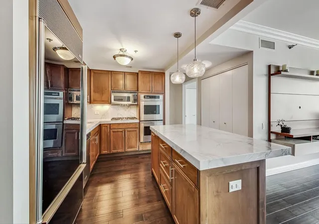 Photo 3 of Condo for sale at 25 E Superior St #1703, Chicago, IL 60611 | MLS# 12756282 | Listing updated on 2026-09-14