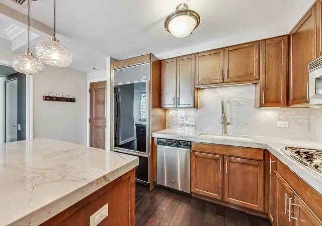 Photo 4 of Condo for sale at 25 E Superior St #1703, Chicago, IL 60611 | MLS# 12756282 | Listing updated on 2026-09-14