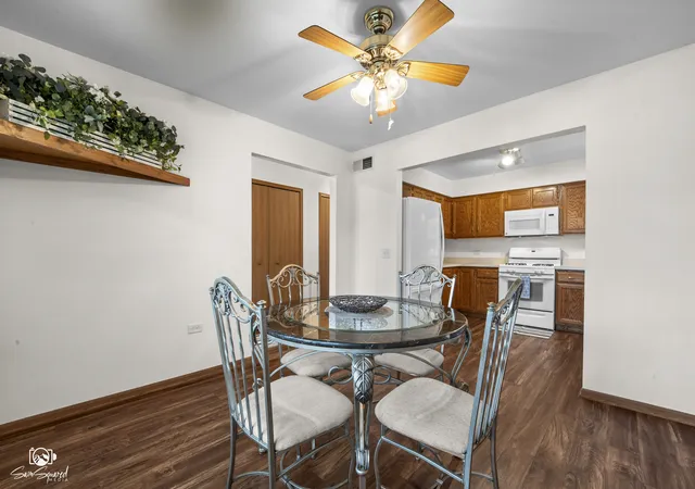 Photo 4 of Condo for sale at 2417 Par Four Ct #2417, Joliet, IL 60436 | MLS# 12756952 | Listing updated on 2026-09-14