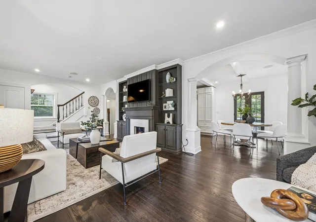 Photo 3 of Single family home for sale at 352 Ravine Rd, Hinsdale, IL 60521 | MLS# 12756990 | Listing updated on 2026-09-26