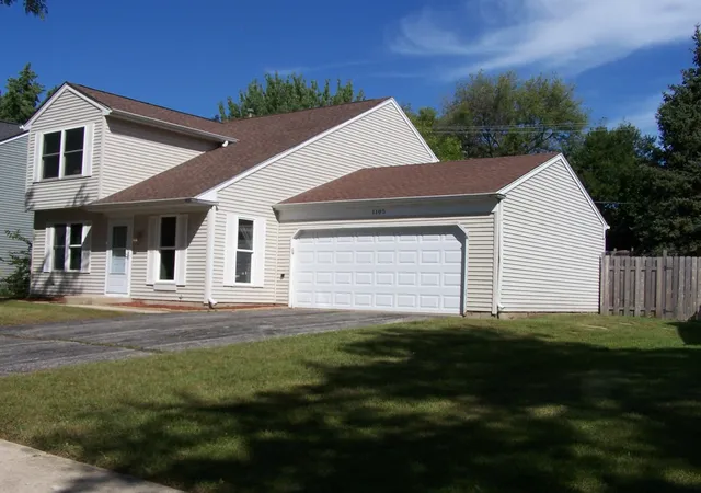 Photo 2 of Sale Pending at 1105 Meghan Ave, Algonquin, IL 60102 | MLS# 12756993 | Listing updated on 2026-09-14