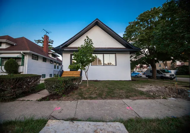 Photo 3 of Single family home for sale at 417 S 6 Avenue, Maywood, IL 60153 | MLS# 12757259 | Listing updated on 2026-09-14