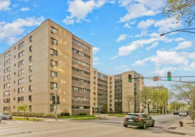 Photo 1 of Condo for sale at 6300 N Sheridan Rd #204, Chicago, IL 60660 | MLS# 12757352 | Listing updated on 2026-09-17