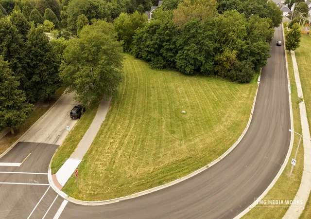 Photo 2 of Land for sale at 2 E 87 Street, Aurora, IL 60502 | MLS# 12757419 | Listing updated on 2026-09-14