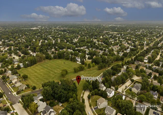 Photo 3 of Land for sale at 2 E 87 Street, Aurora, IL 60502 | MLS# 12757419 | Listing updated on 2026-09-14