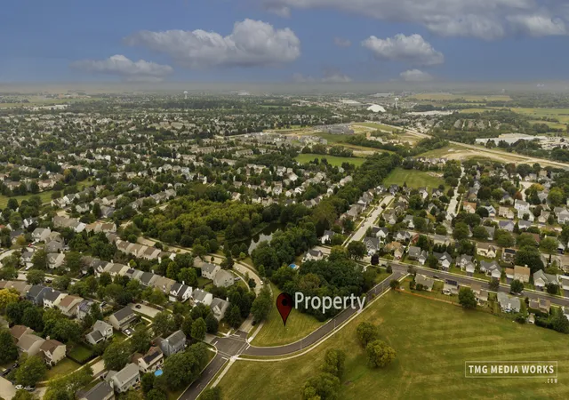 Photo 4 of Land for sale at 2 E 87 Street, Aurora, IL 60502 | MLS# 12757419 | Listing updated on 2026-09-14
