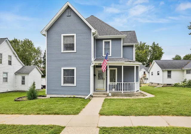 Single family home for sale at 1118 10th Avenue, Fulton, IL 61252 | MLS# 12757463