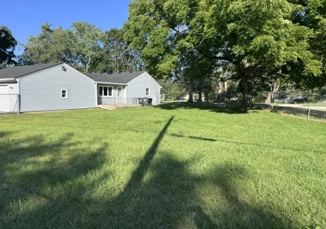 Photo 4 of Single family home for sale at 2716 Gideon Ave, Zion, IL 60099 | MLS# 12757533 | Listing updated on 2026-09-15