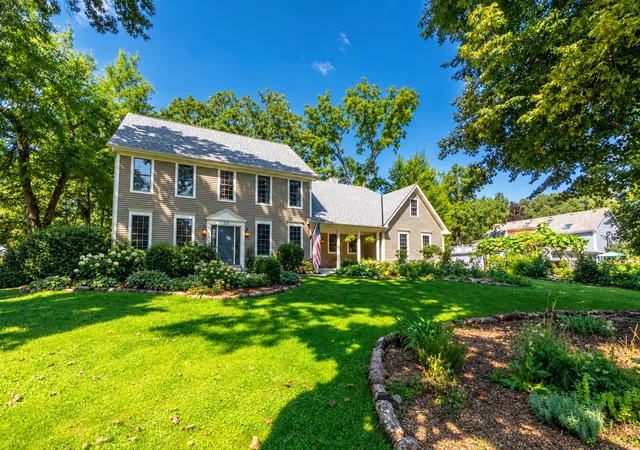 Photo 1 of Single family home for sale at 318 Timber Trl, Batavia, IL 60510 | MLS# 12757853 | Listing updated on 2026-09-26