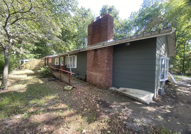 Photo 3 of Single family home for sale at 594 County Rd 150 N, Thompsonville, IL 62890 | MLS# 12757899 | Listing updated on 2026-09-14