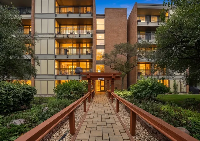 Photo 2 of Condo for sale at 6020 Oakwood Dr #4A, Lisle, IL 60532 | MLS# 12758073 | Listing updated on 2026-09-15