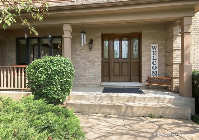 Photo 2 of Single family home for sale at 1823 Charnbrook Dr, Johnsburg, IL 60051 | MLS# 12758203 | Listing updated on 2026-09-14