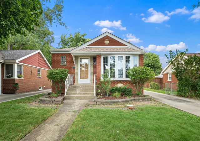 Photo 1 of Single family home for sale at 4838 W 97th Place, Oak Lawn, IL 60453 | MLS# 12758598 | Listing updated on 2026-09-15