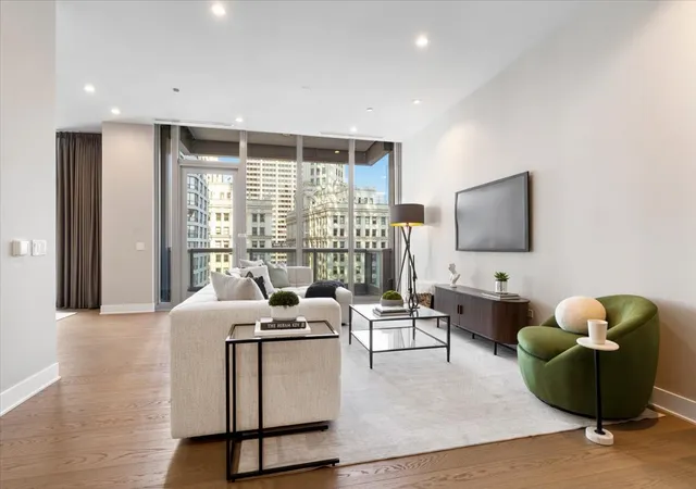 Photo 3 of Condo for sale at 403 N Wabash St #15B, Chicago, IL 60611 | MLS# 12758679 | Listing updated on 2026-10-01