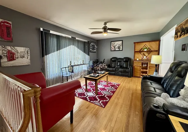 Photo 2 of Single family home for sale at 1348 Berry Ln, Flossmoor, IL 60422 | MLS# 12758718 | Listing updated on 2026-09-14