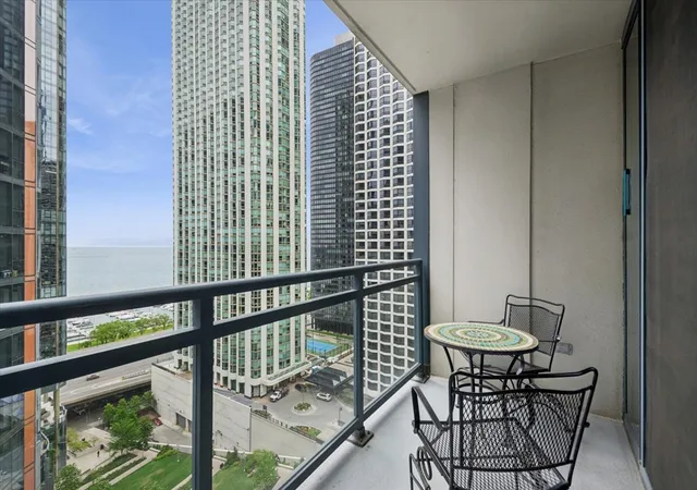 Photo 4 of Condo for sale at 201 N Westshore Dr #2006, Chicago, IL 60601 | MLS# 12758722 | Listing updated on 2026-09-14