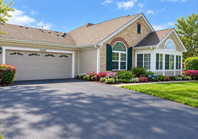 Townhouse for sale at 23857 N Dayfield Dr, Plainfield, IL 60586 | MLS# 12758752