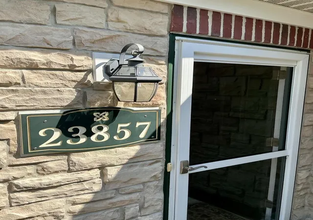 Photo 3 of Townhouse for sale at 23857 N Dayfield Dr, Plainfield, IL 60586 | MLS# 12758752 | Listing updated on 2026-09-15