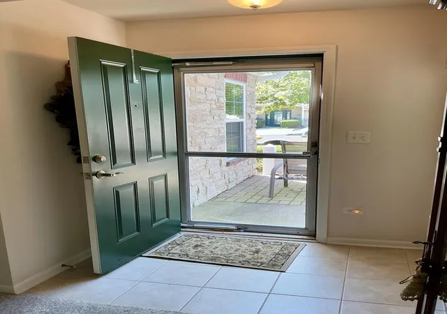 Photo 4 of Townhouse for sale at 23857 N Dayfield Dr, Plainfield, IL 60586 | MLS# 12758752 | Listing updated on 2026-09-15