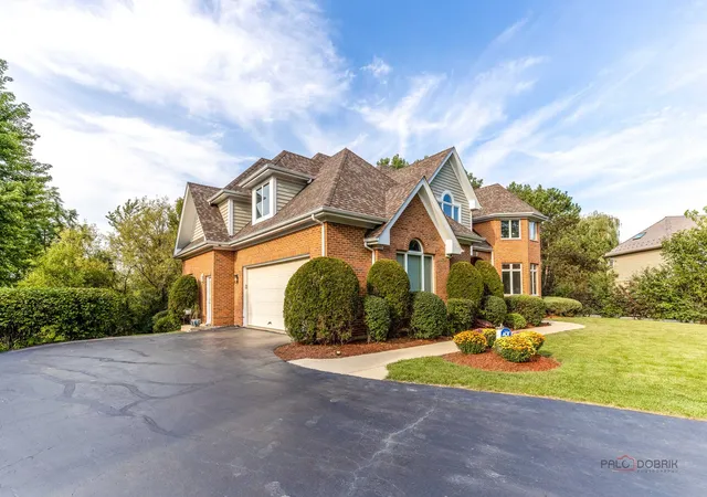 Photo 2 of Mansion for sale at 22904 N Ridgewood Ln, Kildeer, IL 60047 | MLS# 12758772 | Listing updated on 2026-09-14