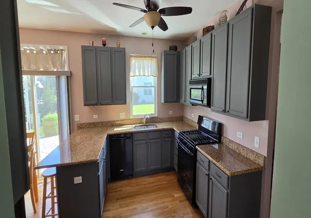 Photo 3 of Single family home for sale at 25553 N Cinnamon Ct, Plainfield, IL 60585 | MLS# 12758778 | Listing updated on 2026-09-14