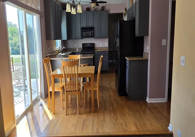 Photo 3 of Single family home for sale at 25553 N Cinnamon Ct, Plainfield, IL 60585 | MLS# 12758778 | Listing updated on 2026-09-14