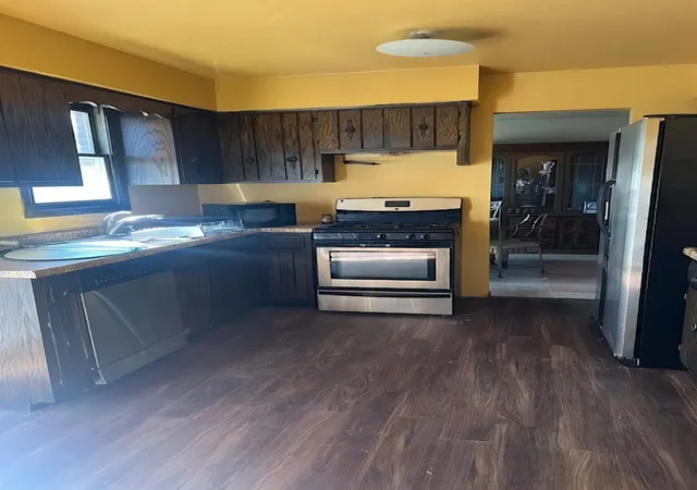 Photo 2 of Single family home for sale at 3 Rich Ct, Park Forest, IL 60466 | MLS# 12758812 | Listing updated on 2026-09-14