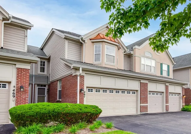 Photo 1 of Townhouse for sale at 467 Pine Lake Cir, Vernon Hills, IL 60061 | MLS# 12758819 | Listing updated on 2026-09-15