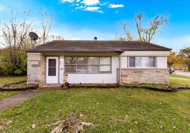 Photo 1 of Single family home for sale at 321 Onarga St, Park Forest, IL 60466 | MLS# 12758902 | Listing updated on 2026-09-14