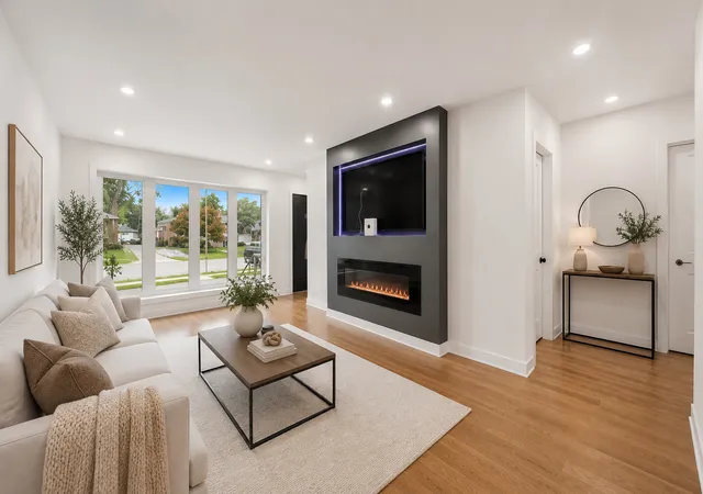 Photo 3 of Single family home for sale at 2905 W 102nd Place, Chicago, IL 60655 | MLS# 12758987 | Listing updated on 2026-09-14