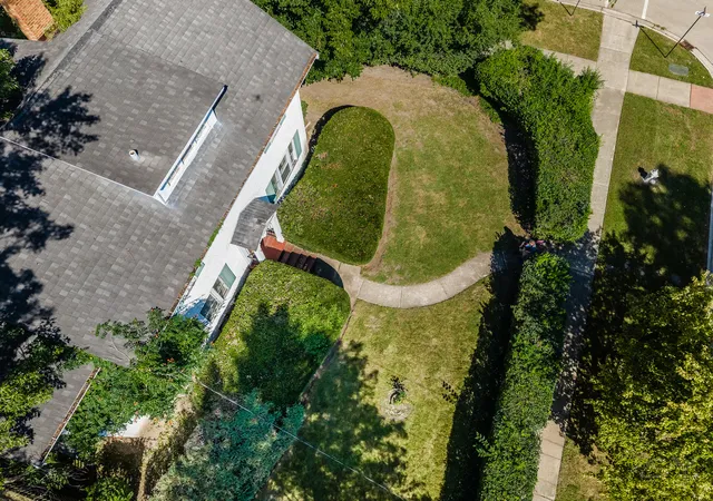 Photo 3 of Land for sale at 590 Willow Rd, Winnetka, IL 60093 | MLS# 12759407 | Listing updated on 2026-09-15
