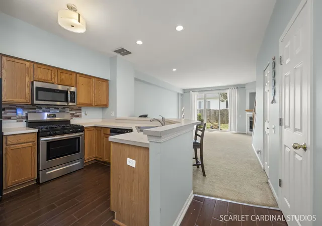 Photo 3 of Condo for sale at 2875 Stonewater Dr #2875, Naperville, IL 60564 | MLS# 12759600 | Listing updated on 2026-09-15