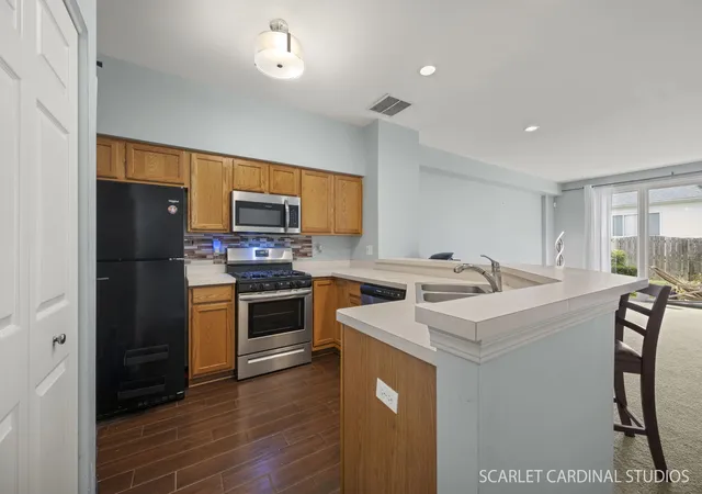 Photo 3 of Condo for sale at 2875 Stonewater Dr #2875, Naperville, IL 60564 | MLS# 12759600 | Listing updated on 2026-09-15